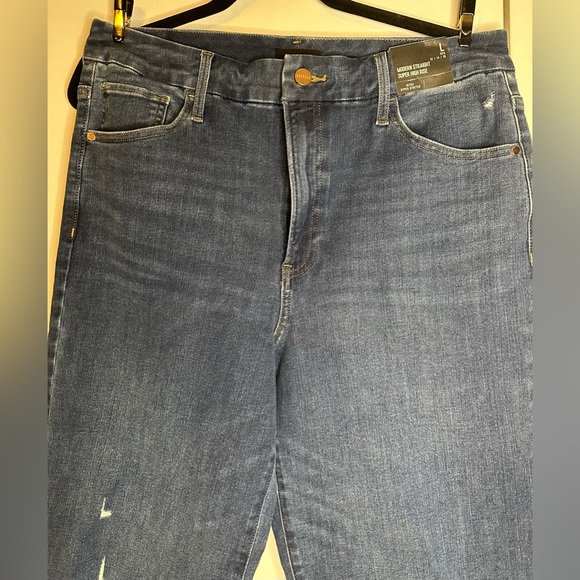 Express Modern Straight Super High Rise Jeans - Large - Picture 4 of 10